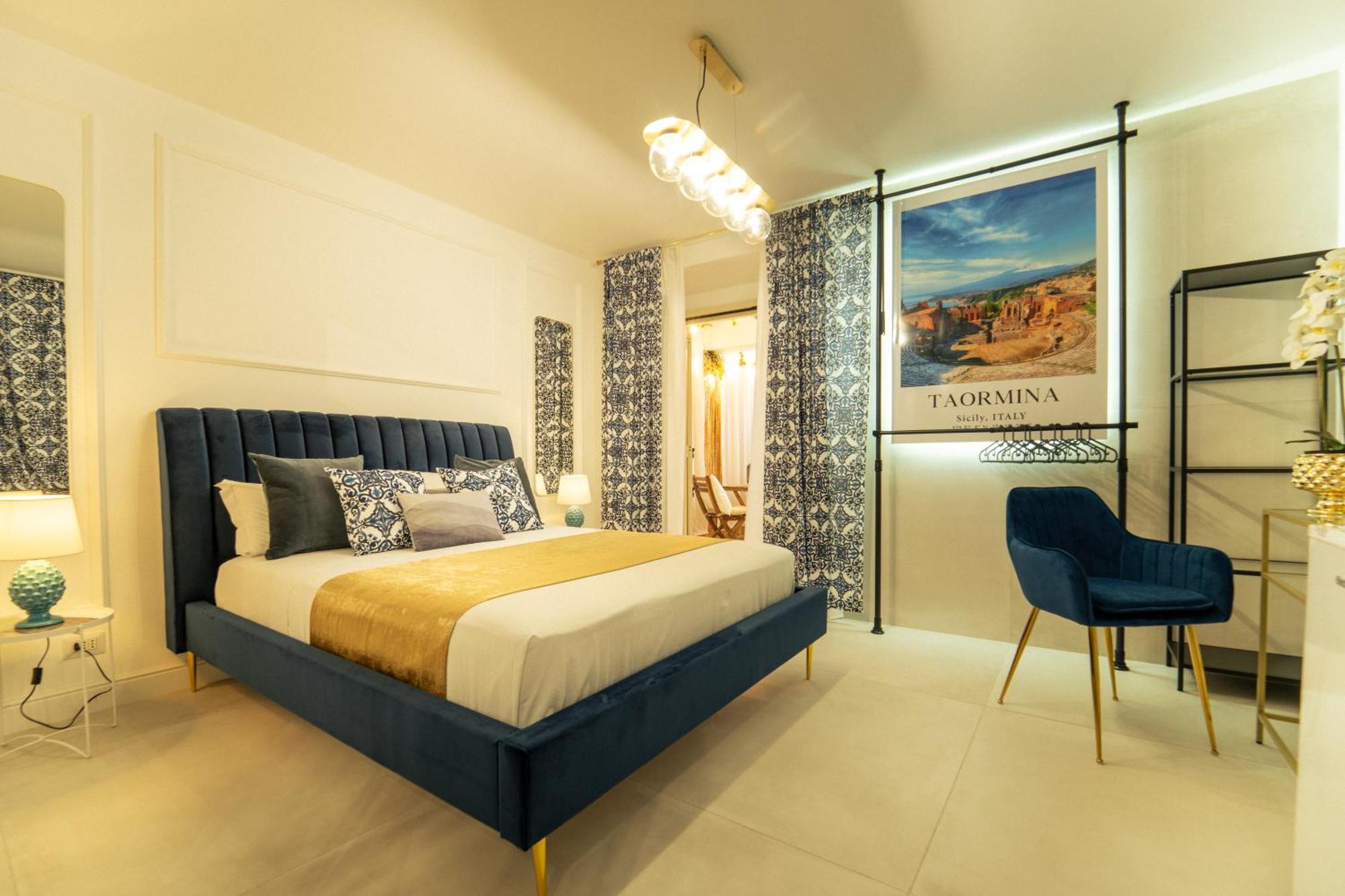 Johnny'S Suites Taormina Beach Bay Luaran gambar