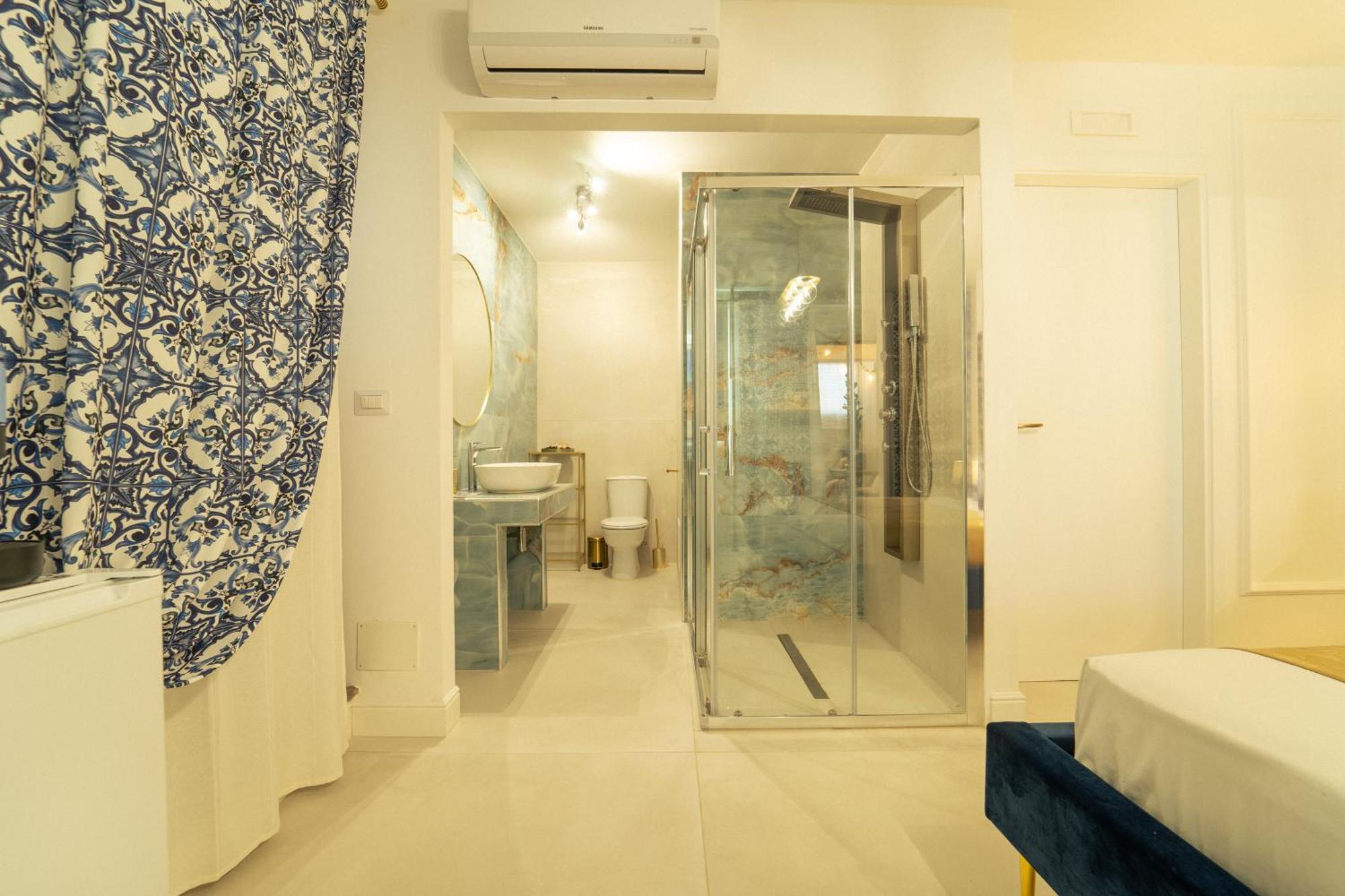 Johnny'S Suites Taormina Beach Bay Luaran gambar