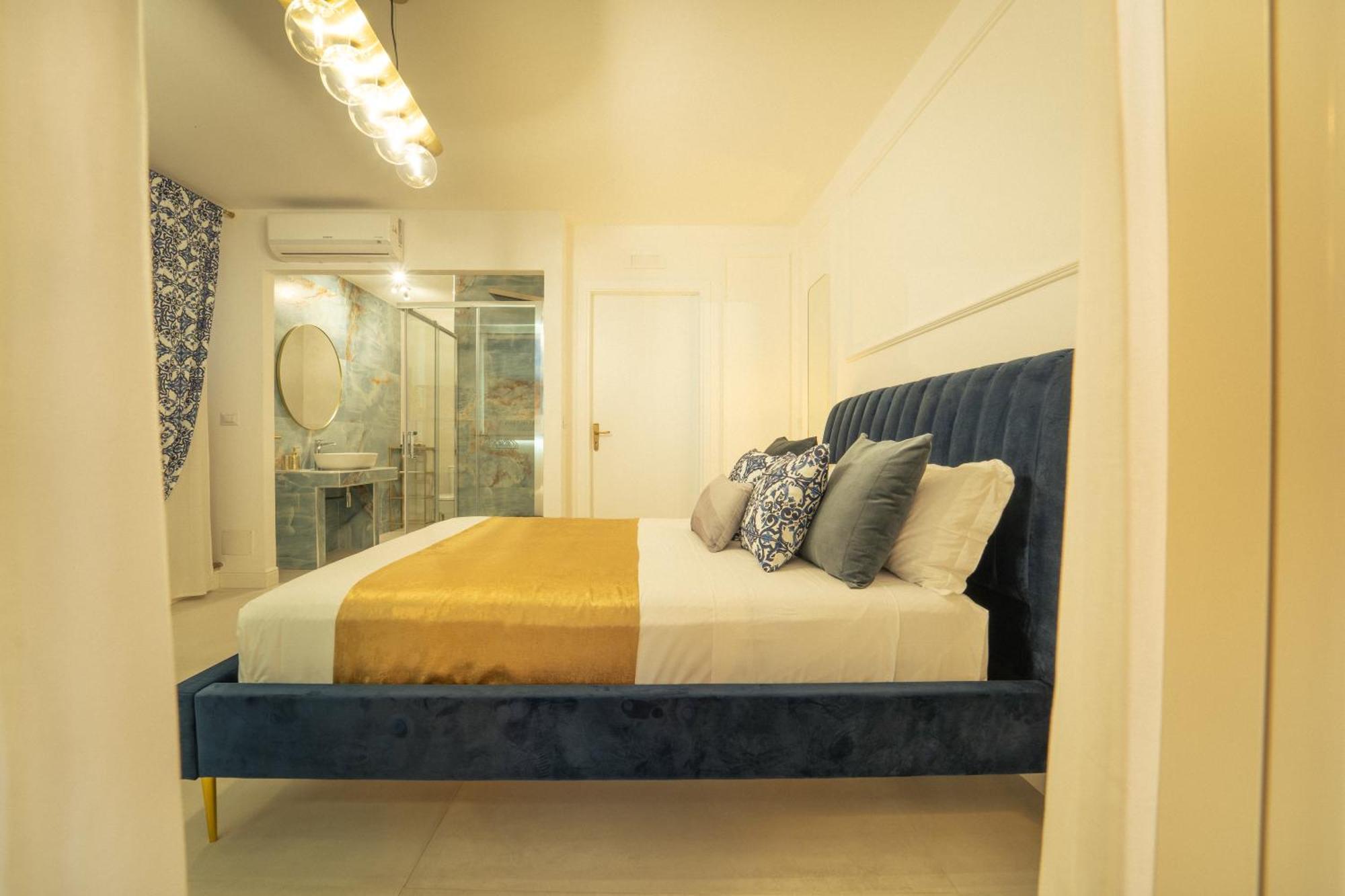 Johnny'S Suites Taormina Beach Bay Luaran gambar